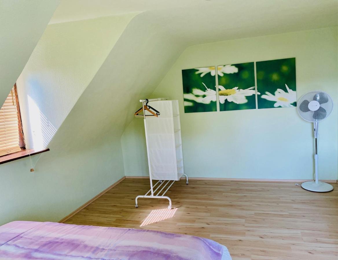 Ferienwohnung Auszeit-Ort Mit Wohlfuehl-Garantie Neu-Ulm Exterior foto